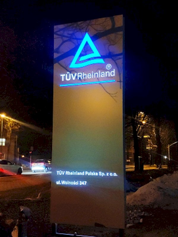 Pylony Kasetony Litery